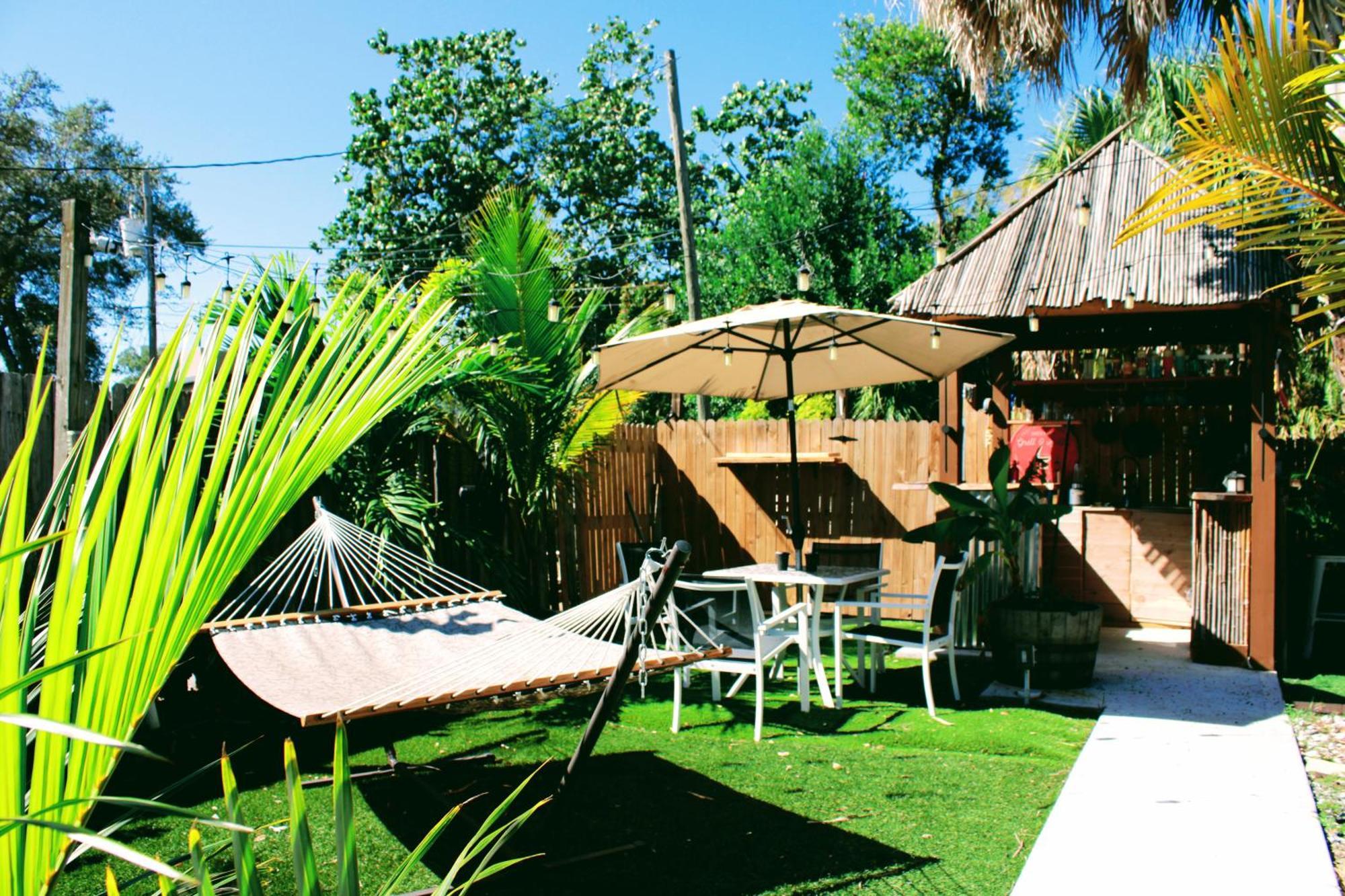 World Solo Travel'S Welcomed At St Pete Home Saint Petersburg Eksteriør billede